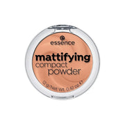 Essence Mattifying Compact Powder 04