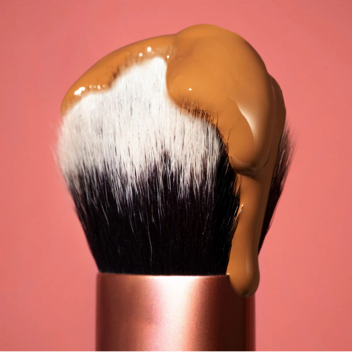 Real Techniques Expert Face Makeup Brush