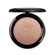 Isabelle Dupont Illuminating Powder 02