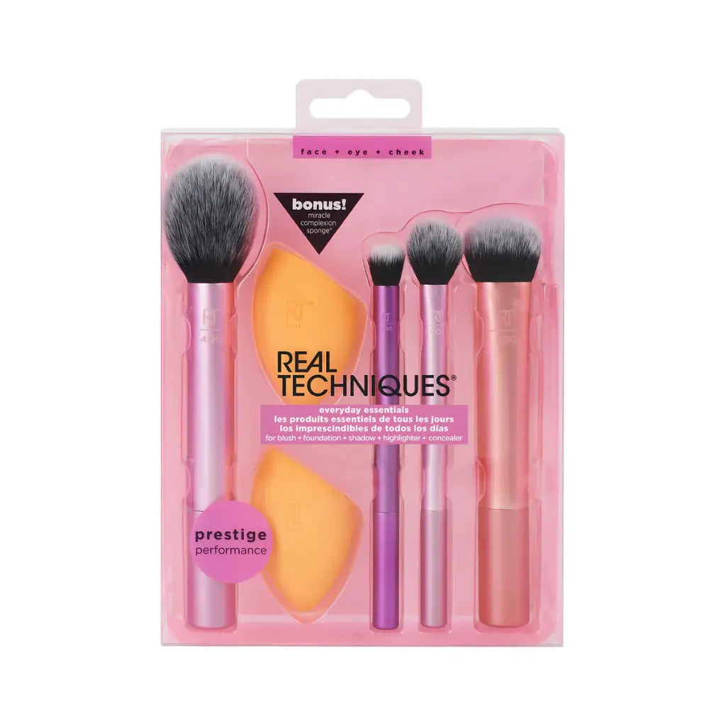 Real Techniques Everyday Essentials Makeup Brush Kit with Bonus Miracle Complexion Sponge